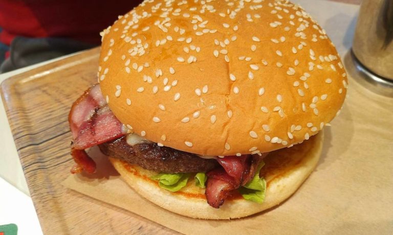 bacon beef burger laos