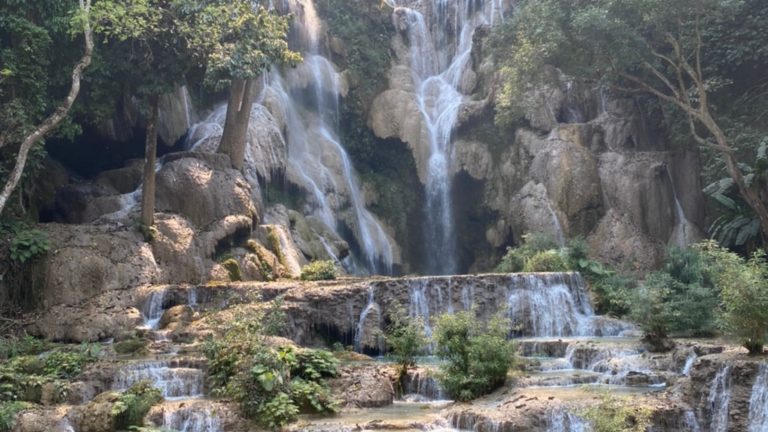 kuang si waterfall beauty