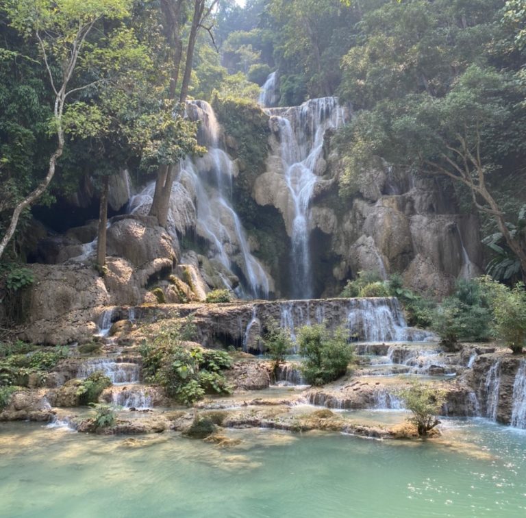 kuang si waterfall beauty