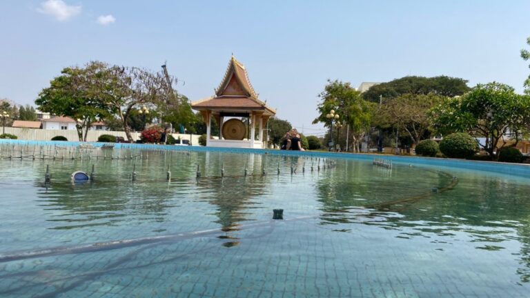 patuxai musical fountain