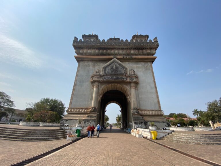 patuxai victory arch